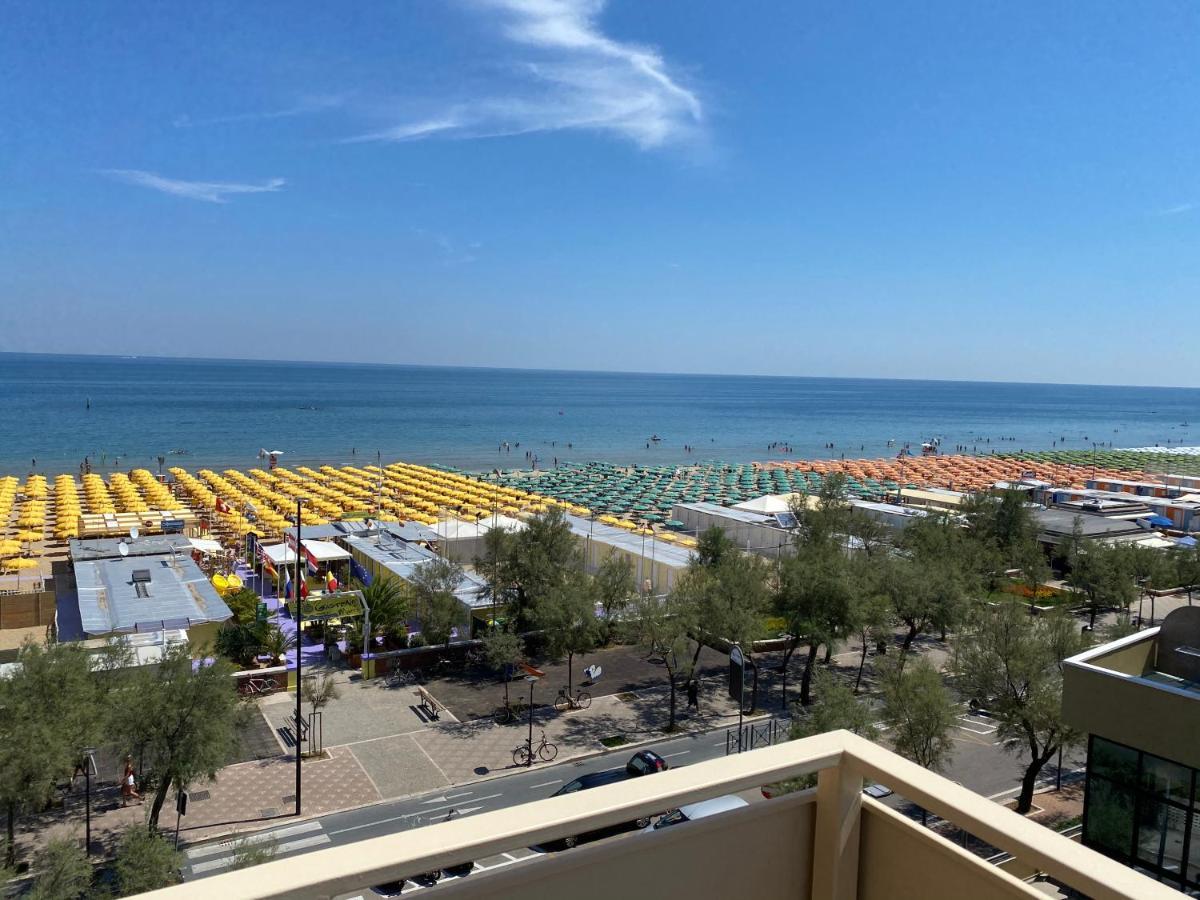 Hotel Nettuno Pésaro Exterior foto